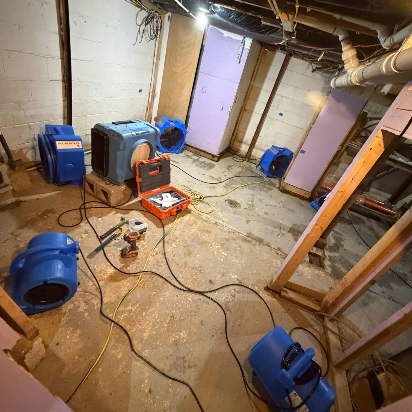 Large-scale water extraction in Fortville business space